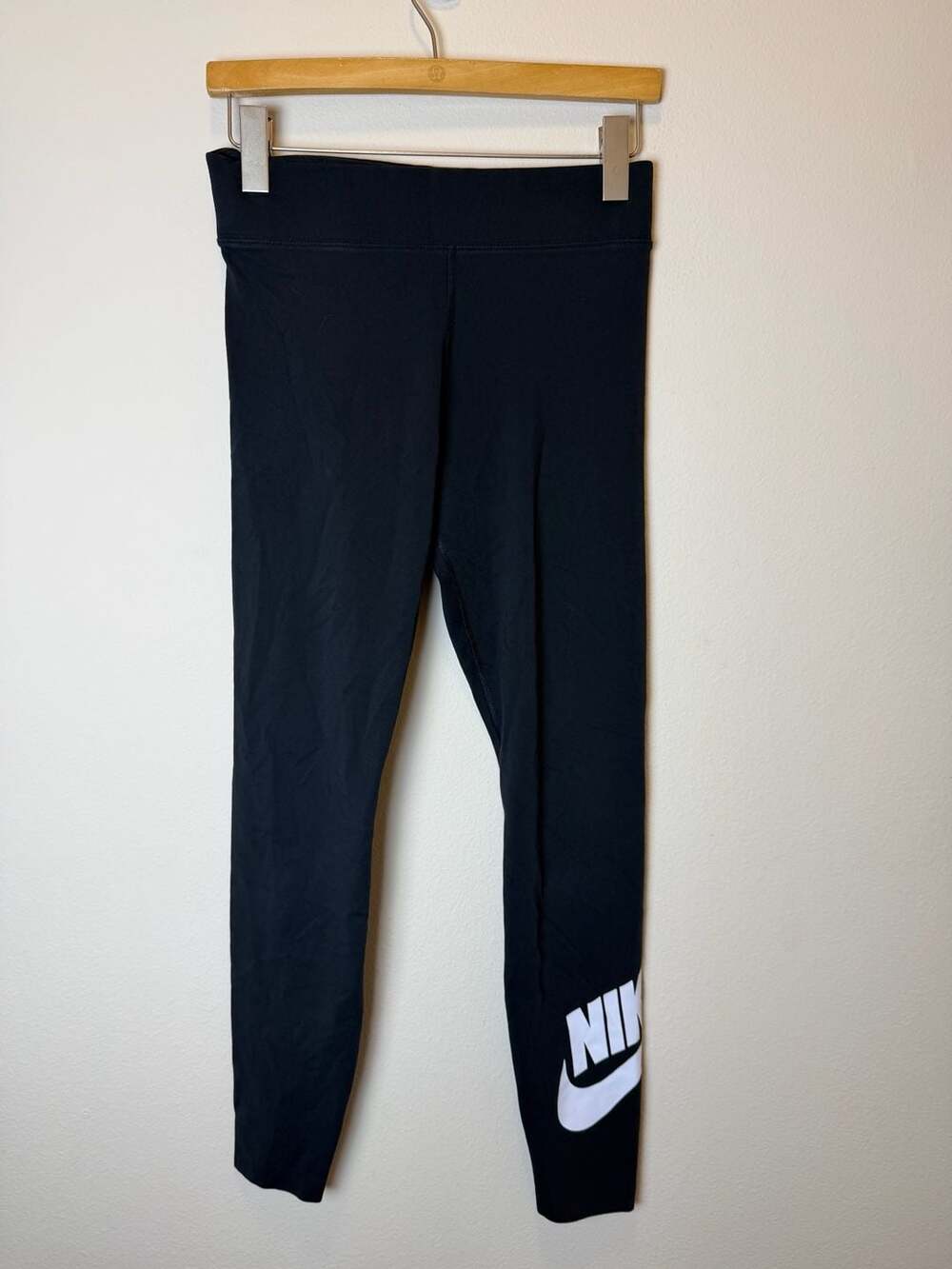 Nike Legasee Futura Leggings Size M Black